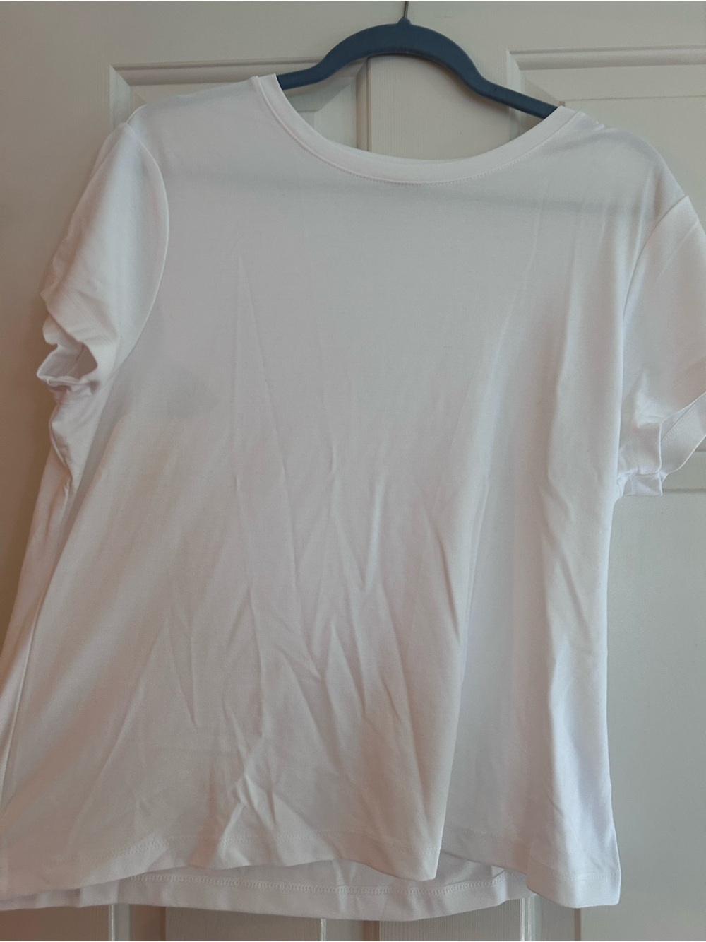 NWOT Adrienne Vittadini White Ponte Short Sleeve Crewneck Tee